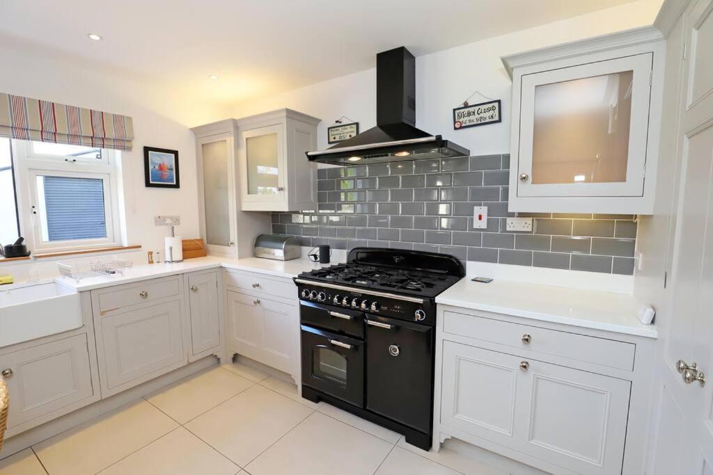 Luxury Detached Home Close To Strangford Lough Killinchy Εξωτερικό φωτογραφία